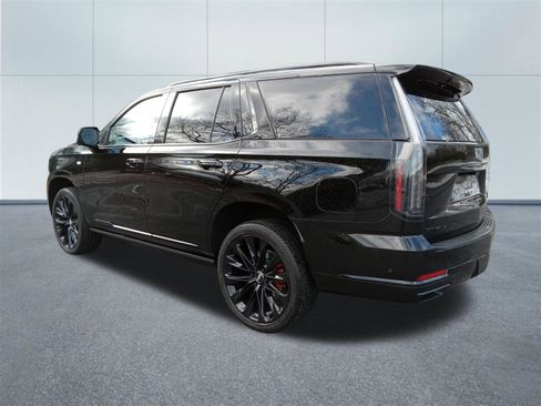 Used 2025 Cadillac Escalade Sport Platinum w/ LPO, ONYX Package image 3