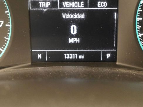 Used 2023 Chevrolet Equinox LS FWD image 25