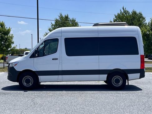 Used 2024 Mercedes-Benz Sprinter 2500 image 5