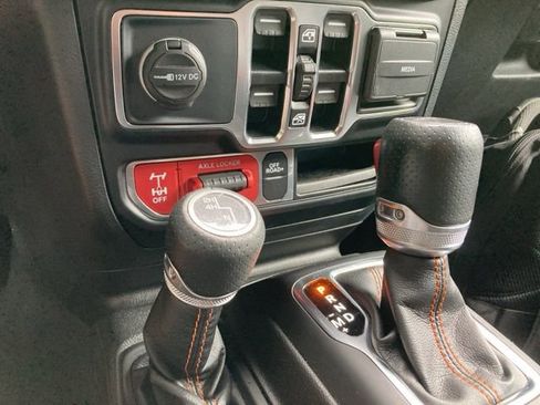 Used 2021 Jeep Gladiator Mojave image 30