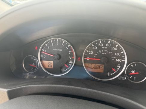 Used 2008 Nissan Pathfinder SE AWD/4WD image 18