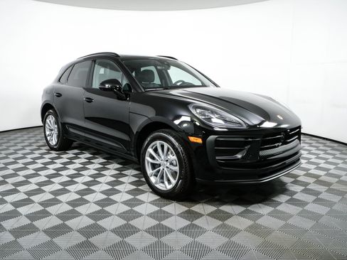New 2026 Porsche Macan AWD/4WD image 29