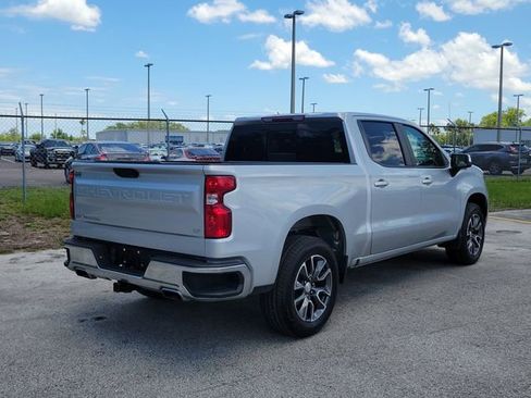 Certified 2022 Chevrolet Silverado 1500 LT AWD/4WD image 4