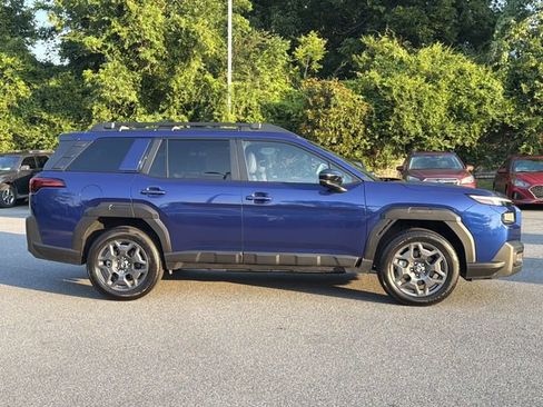 Used 2026 Subaru Outback Premium AWD/4WD image 2
