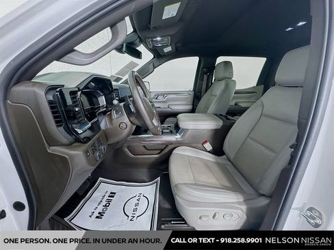 Used 2023 Chevrolet Silverado 1500 LTZ w/ Z71 Off-Road Package AWD/4WD image 22