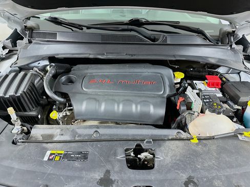 Used 2022 Jeep Compass Limited image 31