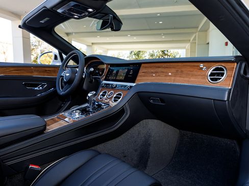 New 2026 Bentley Continental GTC image 36