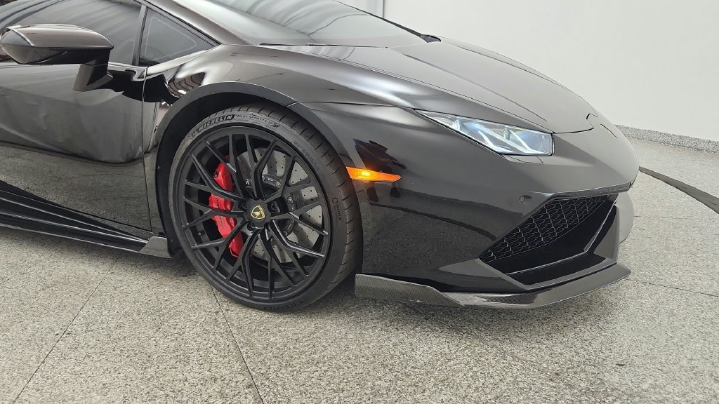 Used 2015 Lamborghini Huracan LP 610-4 AWD/4WD image 30