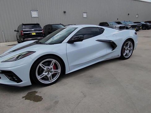 Used 2022 Chevrolet Corvette Stingray Preferred Cpe RWD image 4