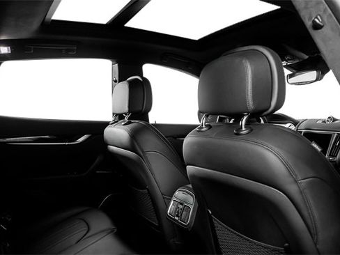 Used 2022 Maserati Levante GT image 54