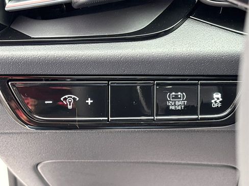 New 2026 Kia Niro EX image 28