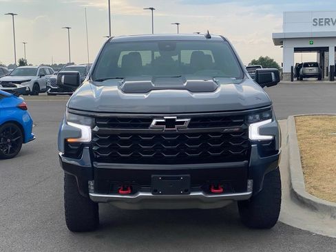 Used 2024 Chevrolet Silverado 1500 ZR2 w/ Technology Package AWD/4WD image 2