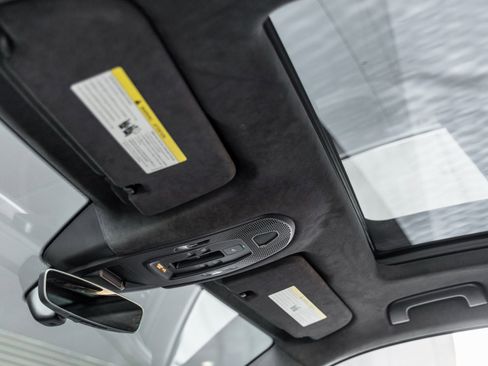 Used 2024 Porsche Cayenne Turbo image 27