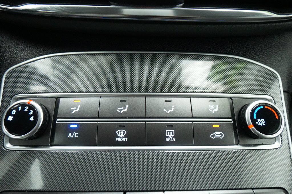 Used 2023 Hyundai Santa Fe SE AWD/4WD image 30