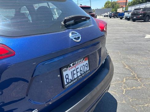 Certified 2019 Nissan Kicks SR FWD image 4