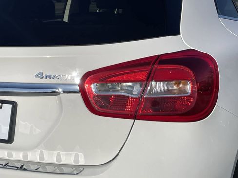 Used 2020 Mercedes-Benz GLA 250 4MATIC image 36