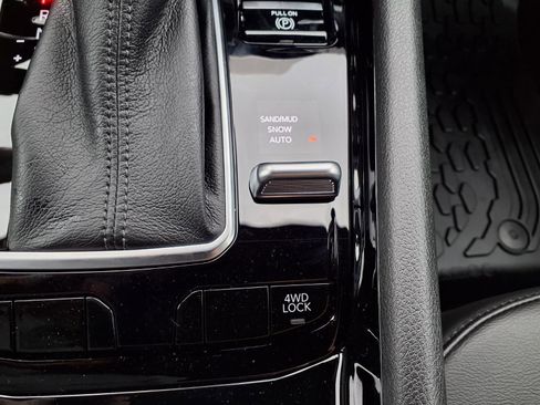 New 2026 Jeep Compass Latitude AWD/4WD image 10