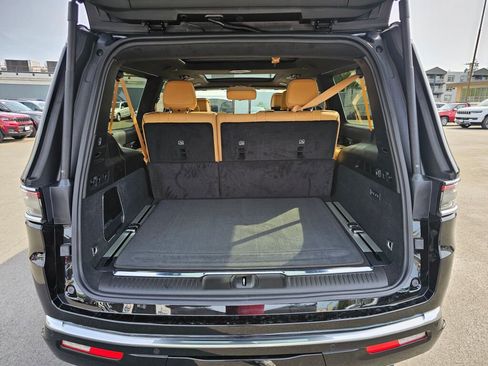 New 2025 Jeep Grand Wagoneer L Series III w/ Rear Seat Video Group 1 image 17
