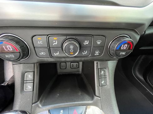 Used 2017 GMC Acadia SLE w/ Driver Alert Package I image 17