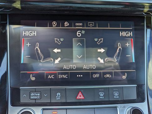 Used 2025 Audi Q7 3.0T Premium Plus AWD/4WD image 22