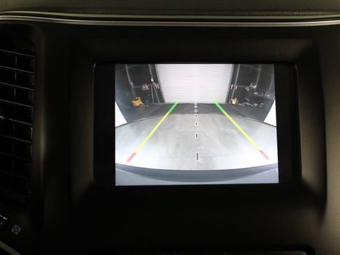 Used 2020 Jeep Cherokee Latitude Plus FWD image 28