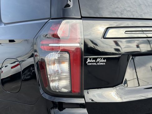 Used 2022 Chevrolet Tahoe RST w/ Sport Performance Package image 24