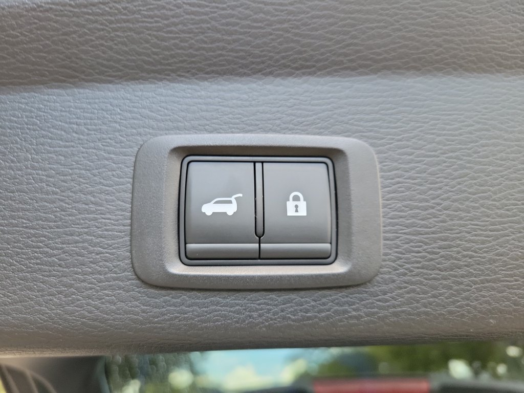 Used 2024 Mitsubishi Outlander 4WD Plug-In Hybrid image 7