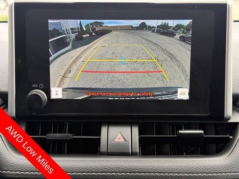 Used 2024 Toyota RAV4 LE AWD/4WD image 17