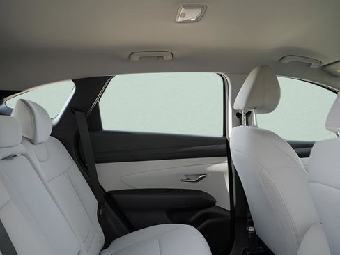 Used 2026 Hyundai Tucson SE FWD image 14