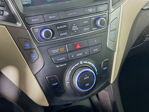 Used 2017 Hyundai Santa Fe Sport image 24