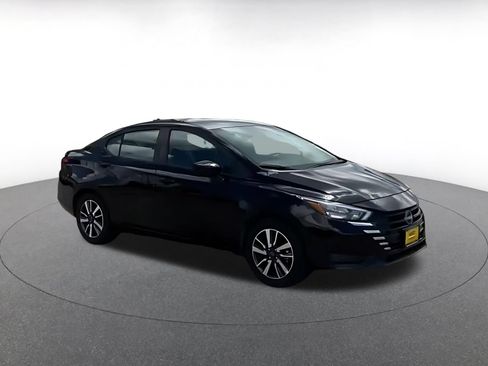 Used 2025 Nissan Versa SV FWD image 2