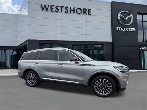 Used 2023 Lincoln Aviator Reserve image 1