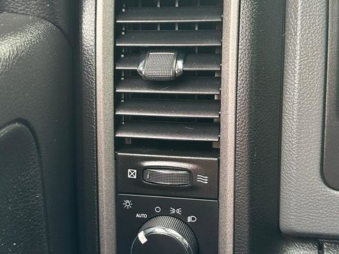 Used 2018 RAM 2500 Tradesman w/ Popular Equipment Group image 23