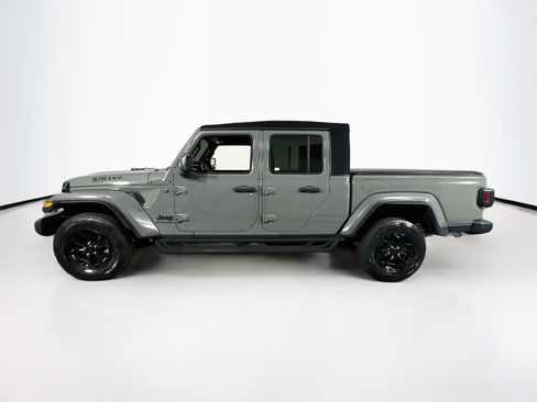Used 2023 Jeep Gladiator Sport AWD/4WD image 8