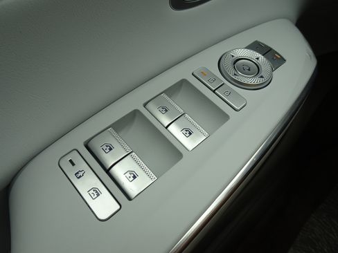 New 2026 Genesis GV70 2.5T Advanced image 21