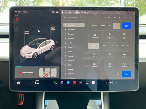 Used 2020 Tesla Model 3 Standard Range Plus image 28