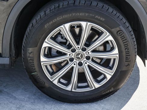 Used 2023 Mercedes-Benz GLC 300 image 9