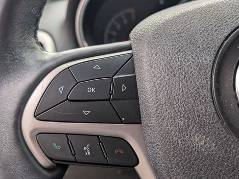 Used 2018 Jeep Grand Cherokee Limited image 26