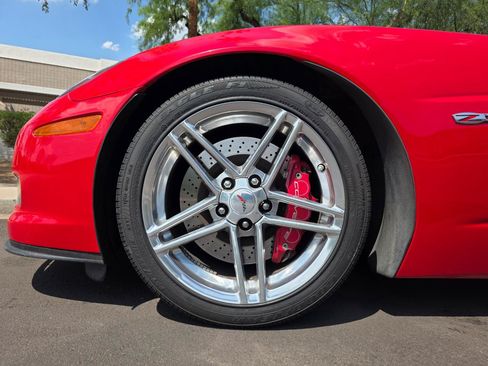 Used 2007 Chevrolet Corvette Z06 w/ Preferred Equipment Group RWD image 34