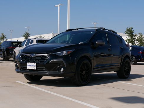 Used 2024 Subaru Crosstrek 2.5i Limited AWD/4WD image 5