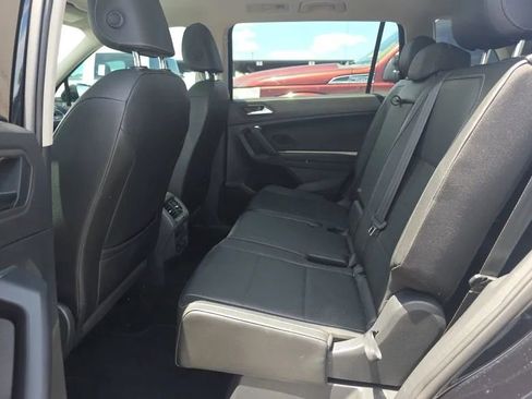 Used 2019 Volkswagen Tiguan SE w/ Panoramic Sunroof Package FWD image 6