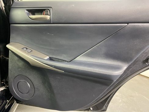 Used 2017 Lexus IS 300 AWD image 30