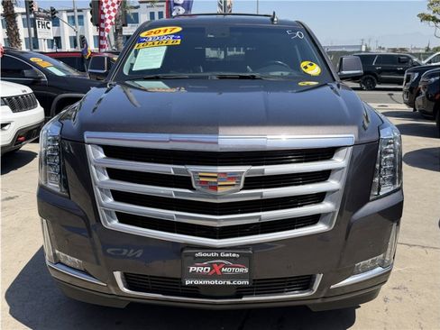 Used 2017 Cadillac Escalade Premium Luxury AWD/4WD image 2