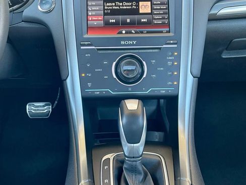 Used 2014 Ford Fusion Titanium image 15
