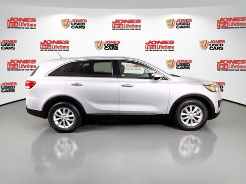 Used 2016 Kia Sorento L FWD image 14