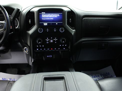 Used 2020 Chevrolet Silverado 2500 LTZ w/ LTZ Premium Package image 18