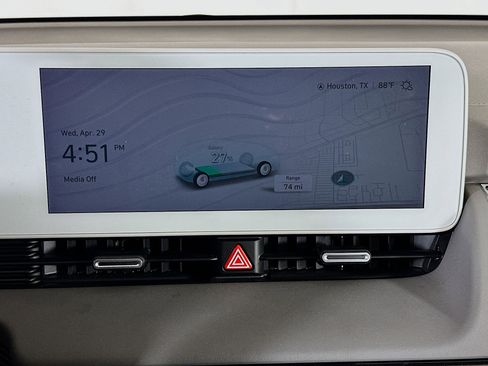 Used 2024 Hyundai Ioniq 5 SE RWD image 21