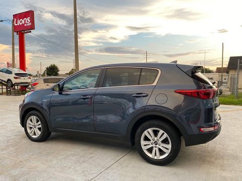 Used 2019 Kia Sportage LX w/ LX Popular Package AWD/4WD image 3