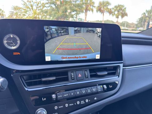 New 2025 Lexus ES 350 w/ Premium Package image 25