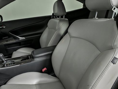Used 2012 Lexus IS 350C image 23
